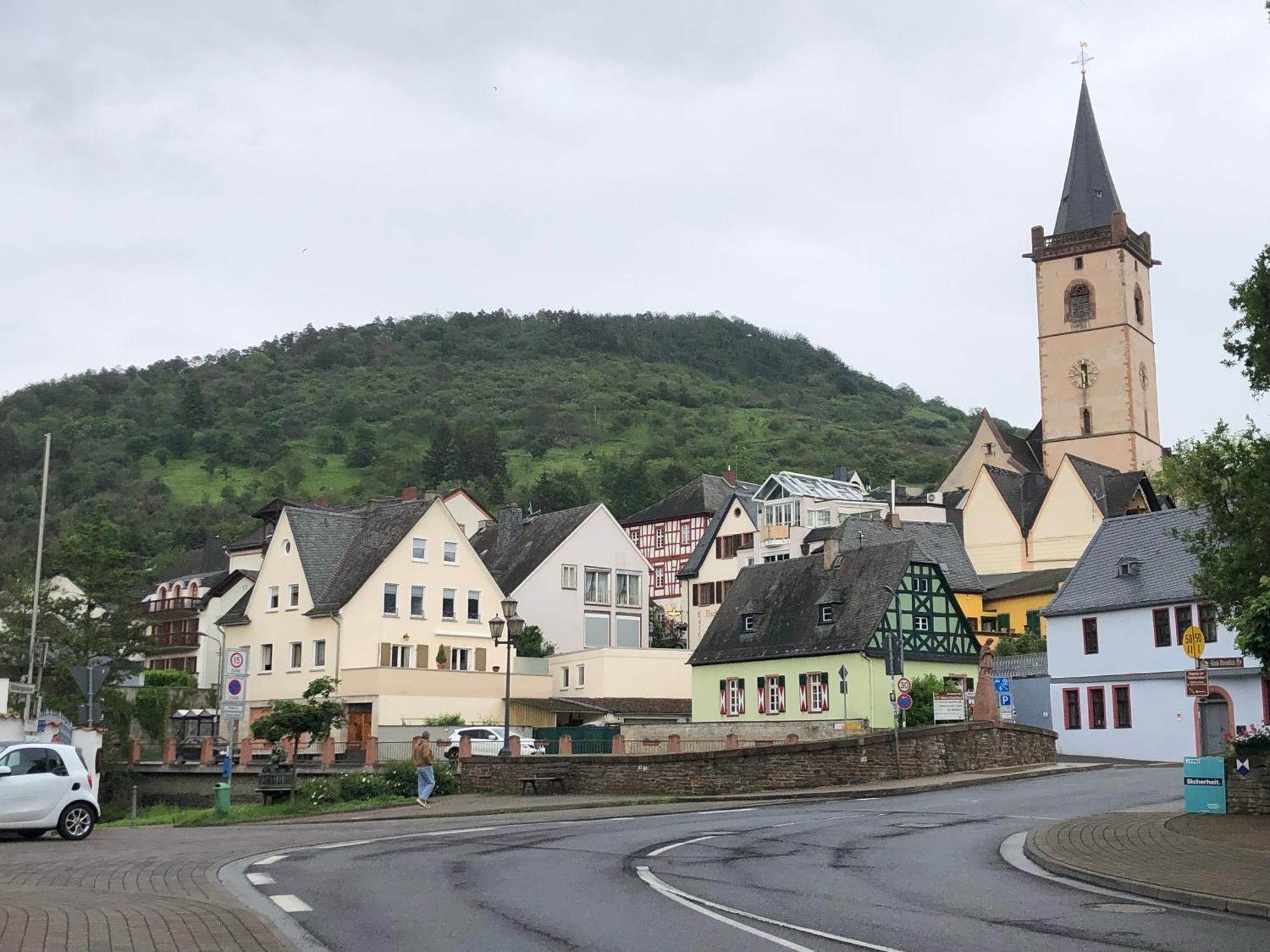 Rheinliebe Bistro Und Pension Lorch am Rhein Eksteriør billede